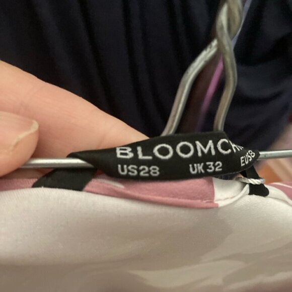 Bloomchic mauve and white floral blouse - Picture 2 of 2